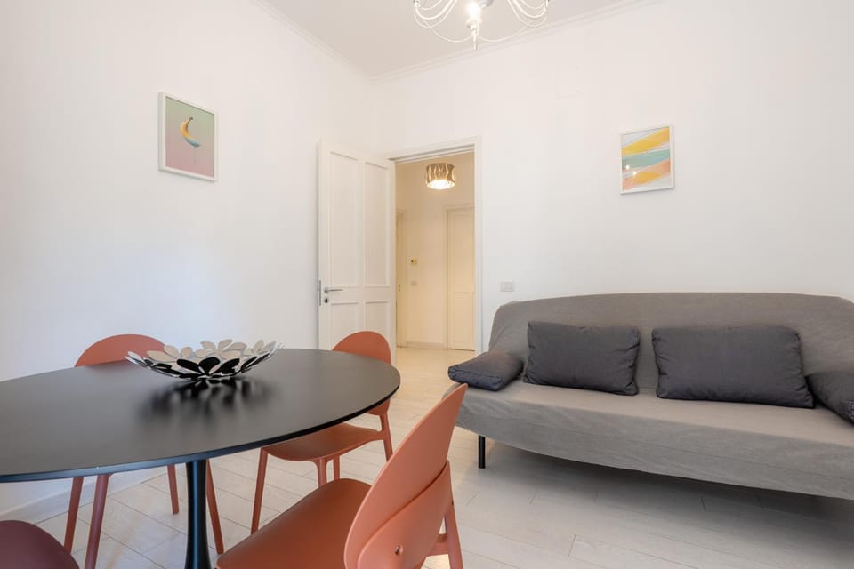 Living room, Decorative detail, Seating area
