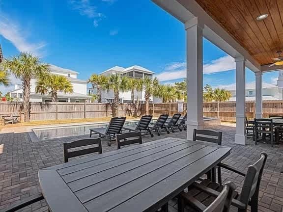 Costal style 3-Story W 7BR and near the beach House in Miramar Beach