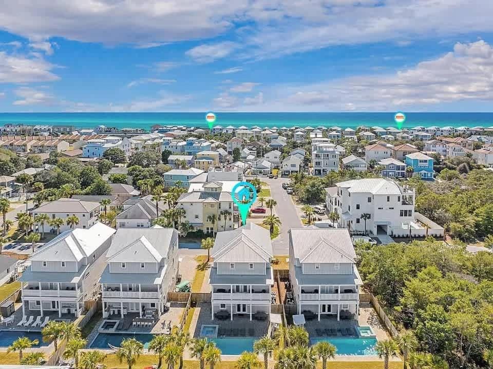 Costal style 3-Story W 7BR and near the beach House in Miramar Beach