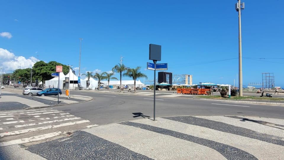 Day, Neighbourhood, Beach, Street view, Location