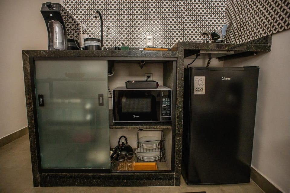 Kitchen or kitchenette, Communal kitchen, minibar, oven