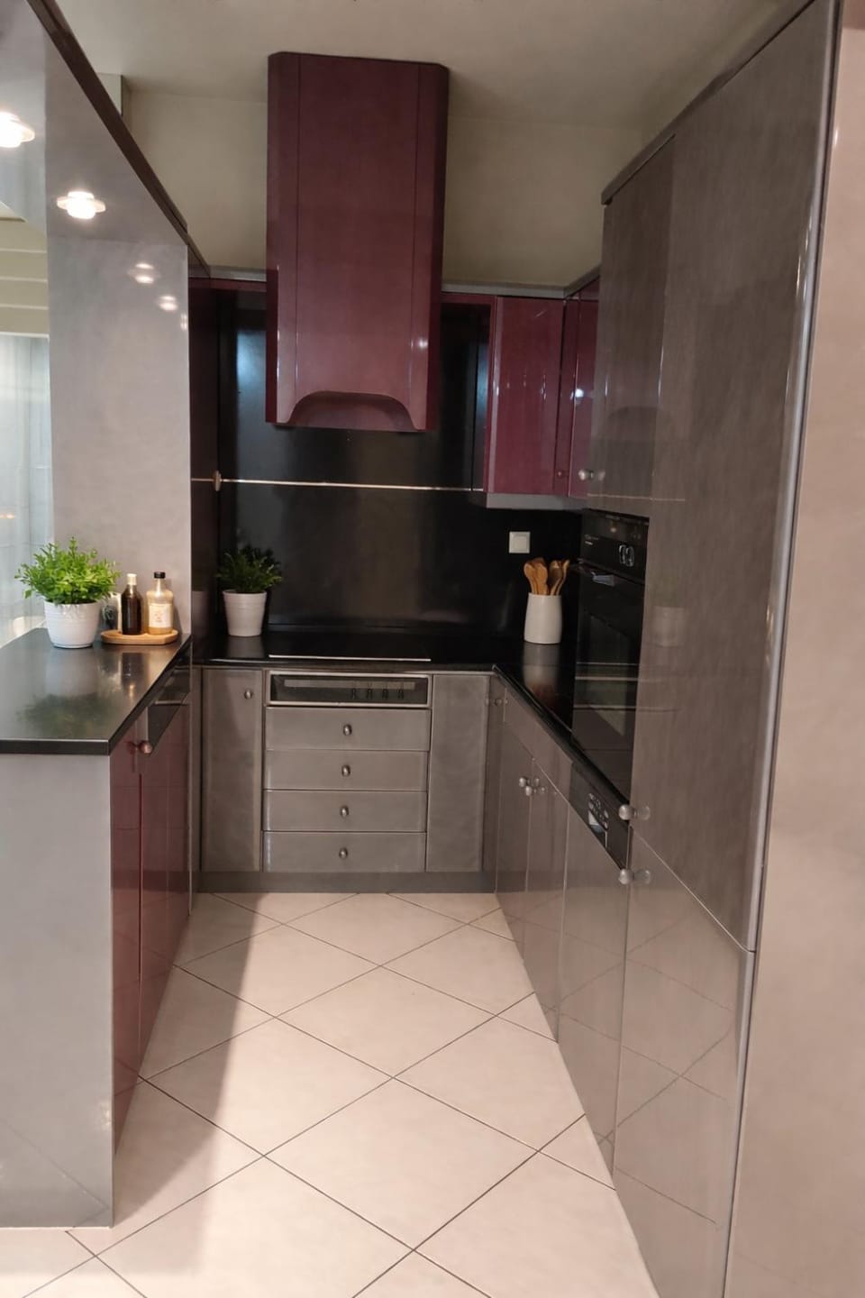 Kitchen or kitchenette, kitchen