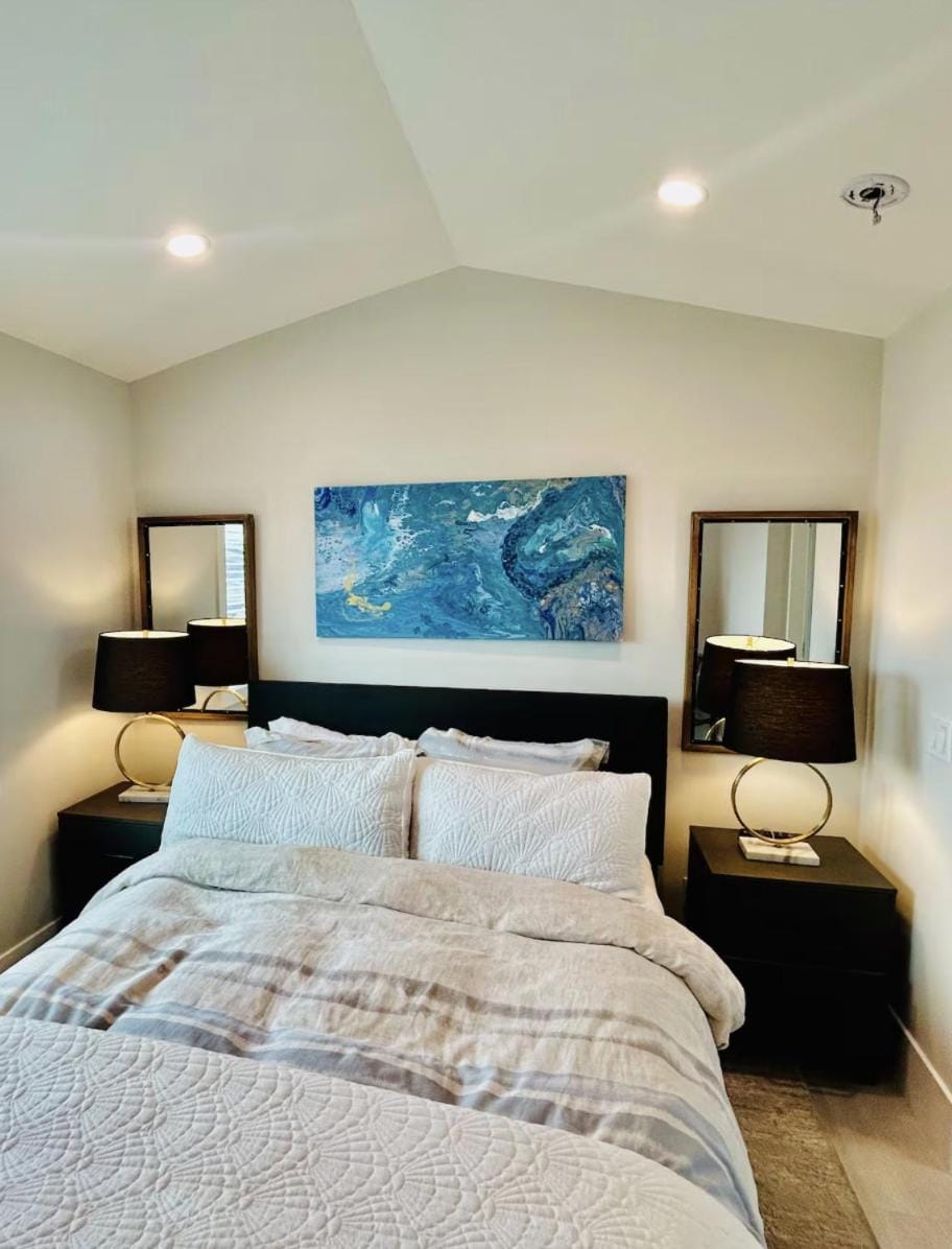 A Charming 3-bedroom Retreat in Balboa Peninsula, Perfect for families! House in Balboa Peninsula