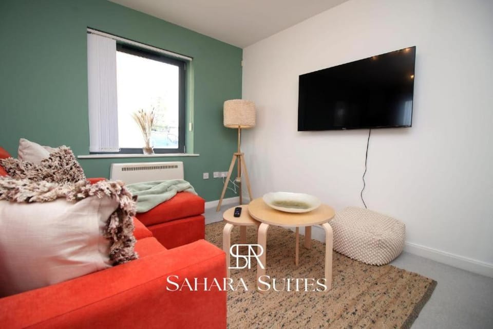 TV and multimedia, Living room, Photo of the whole room, Evening entertainment