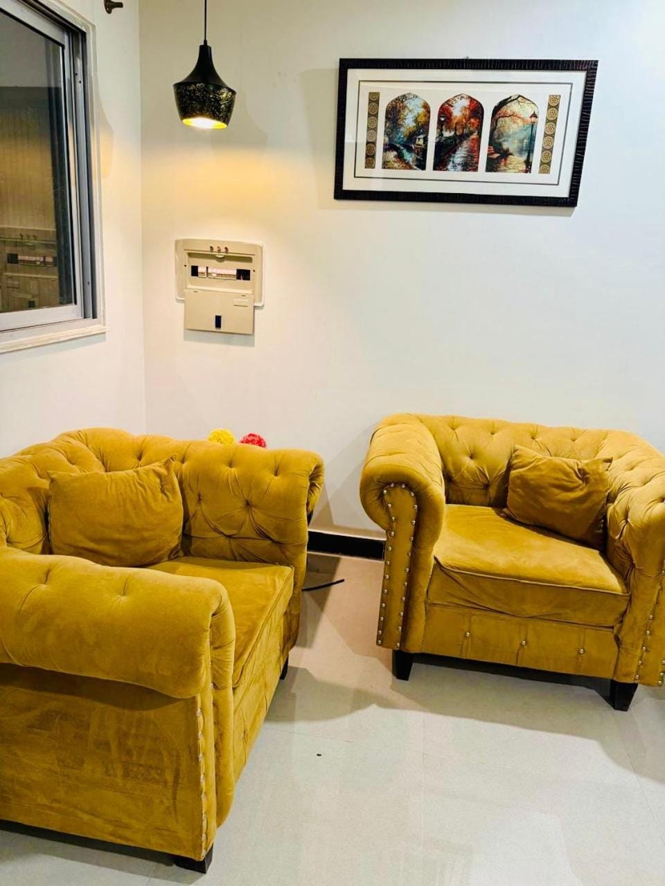 Seating area, internet