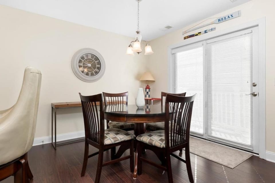 Bay Park 32: Downtown Condo! House in Traverse City