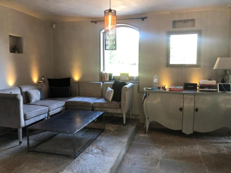 Mas Savoia 1590, Piscine, Salle de Sport & Histoire à Saint-Paul-de-Vence Villa in Saint Paul de Vence