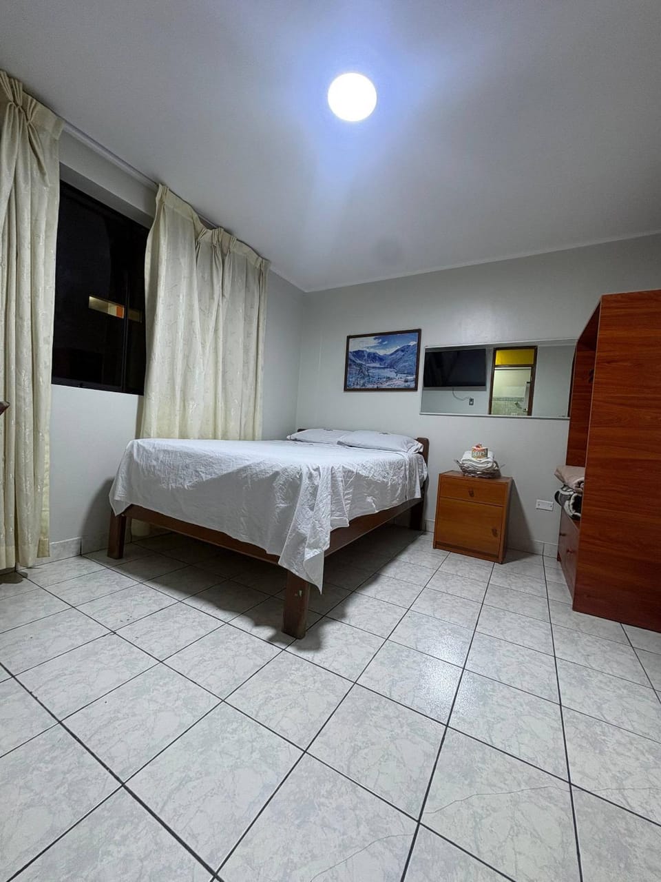 Hospedaje W TAWA Hotel in Los Olivos