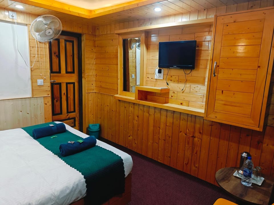 K2 Alpine Hotel Hotel in Punjab