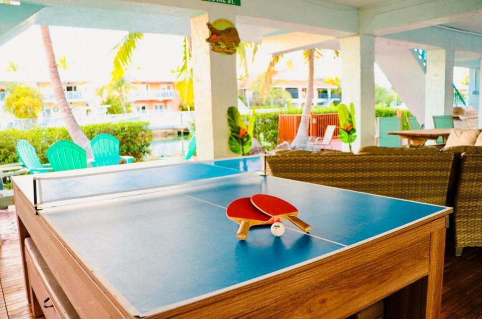 Table tennis