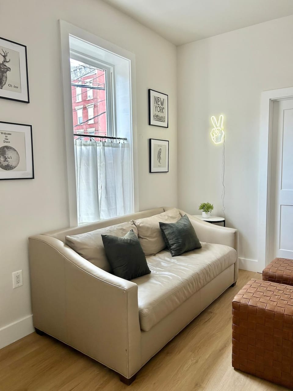 242- Stunning 2B 2B Center of Hoboken Apartment in Hoboken