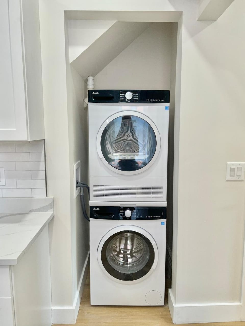 242- Stunning 2B 2B Center of Hoboken Apartment in Hoboken