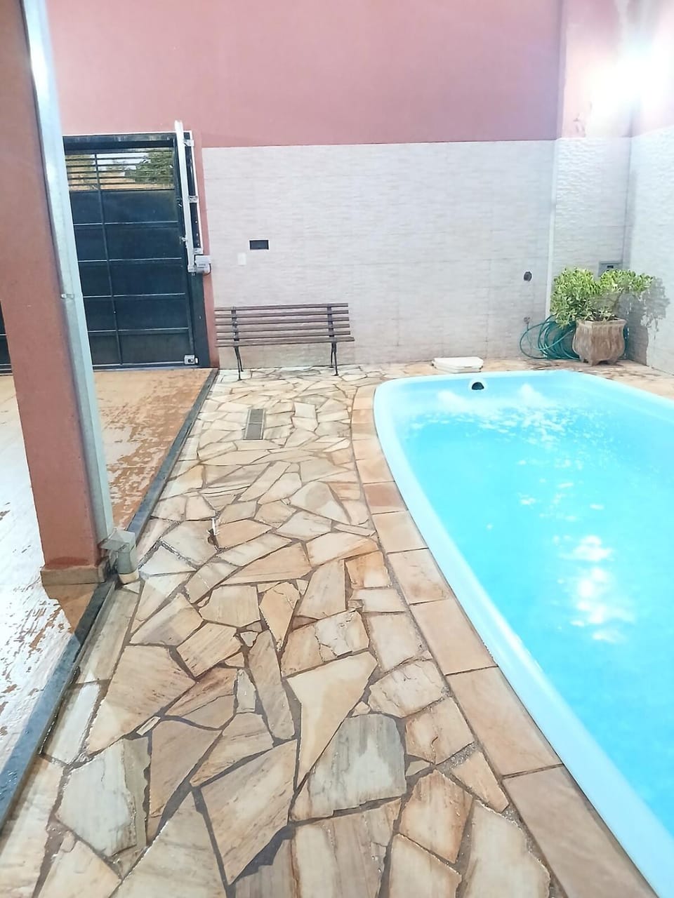 Casa espaçosa com piscina , Garagem 4 carros ,10 camas#Agrishow# House in Ribeirão Preto