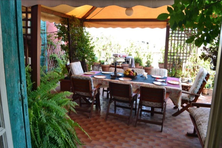 Romantico Appartamento Storico Apartment in Naples