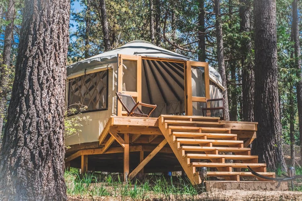 Wildland Treehaus Creekside Forest Retreat w Hot Tub & Wellness Yurt Pets OK House in Idyllwild-Pine Cove