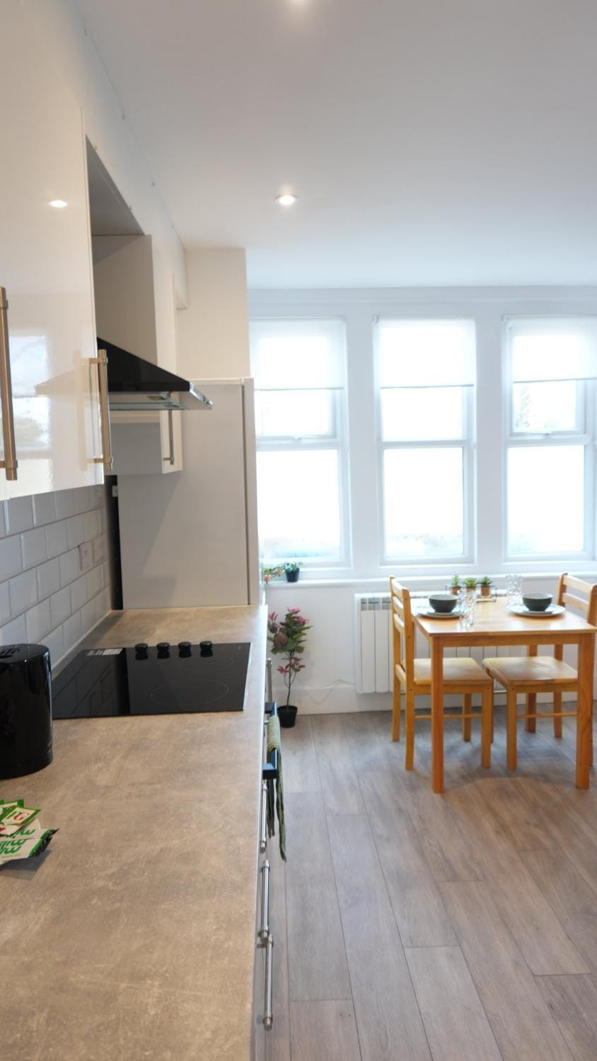 Oxford Central City Brand New Elegant 1 Bedroom Flat Apartment in Oxford
