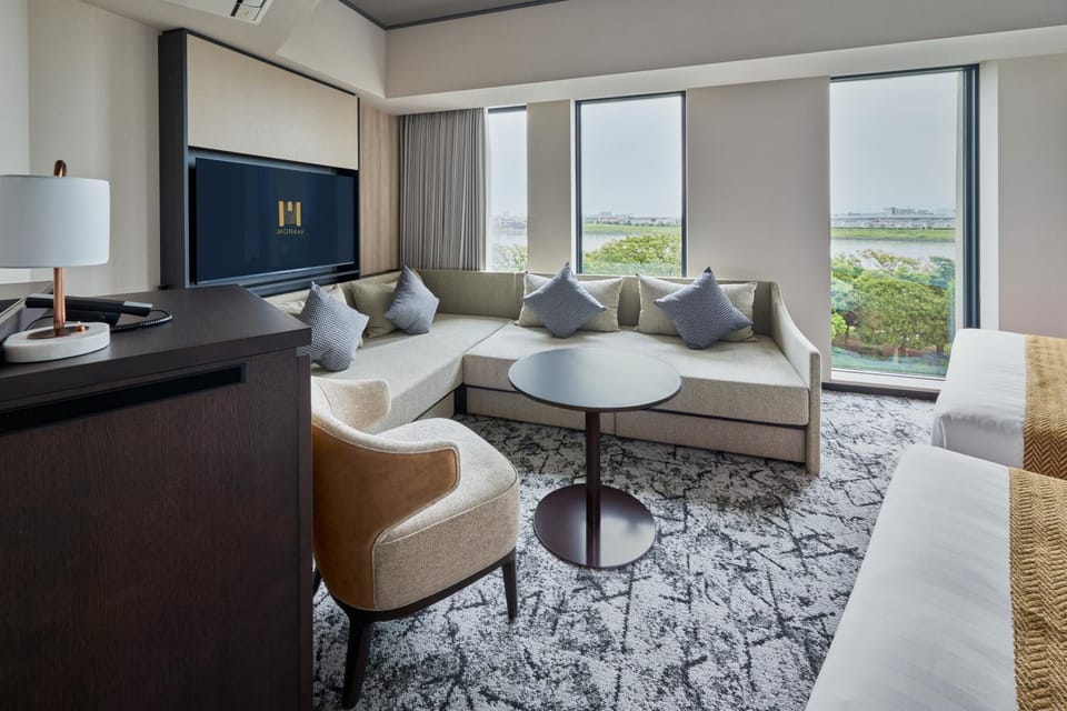 Premium hotel MONday MAIHAMA VIEW 2 Hotel in Japan