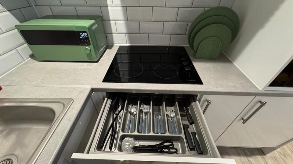 Brand-New 2026 Central Oxford Cosy One Bedroom Apt Apartment in Oxford