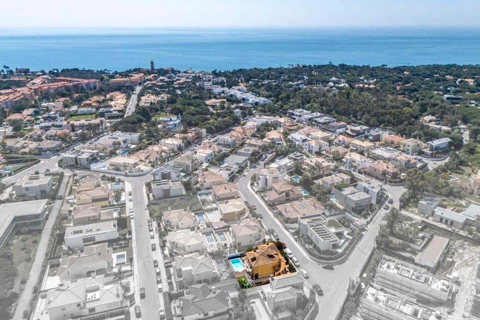 Property building, Bird's eye view