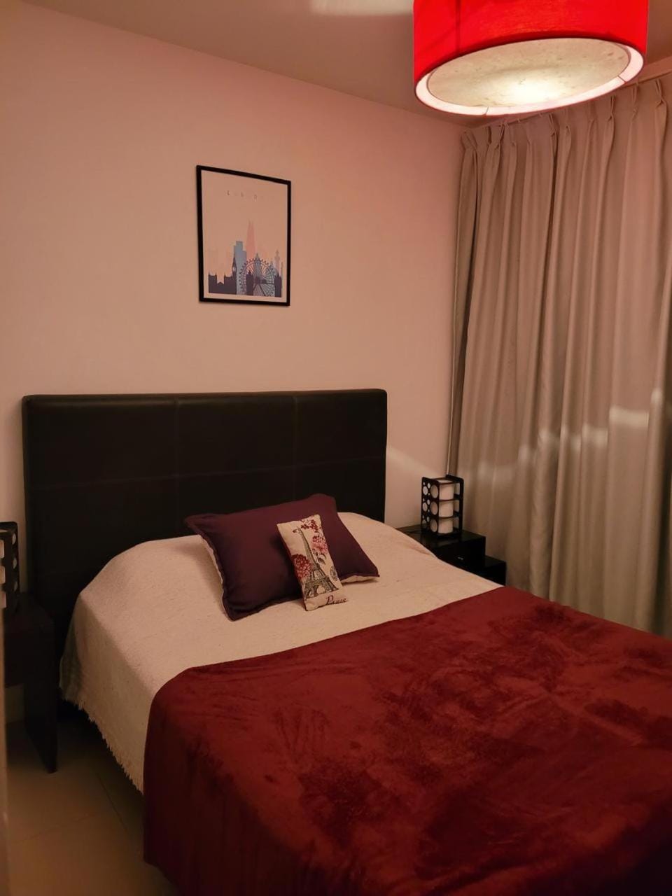 Bed, Photo of the whole room