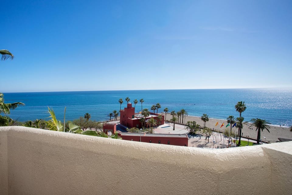 Nearby landmark, Day, Natural landscape, View (from property/room), Balcony/Terrace, Beach, Sea view