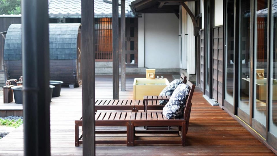 Day, Balcony/Terrace, Seating area
