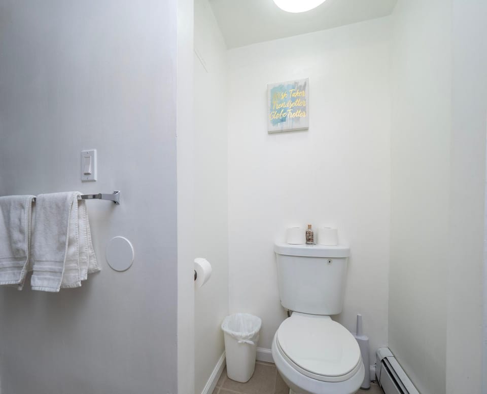 Lakepoint Downtown Apartment in New Canaan