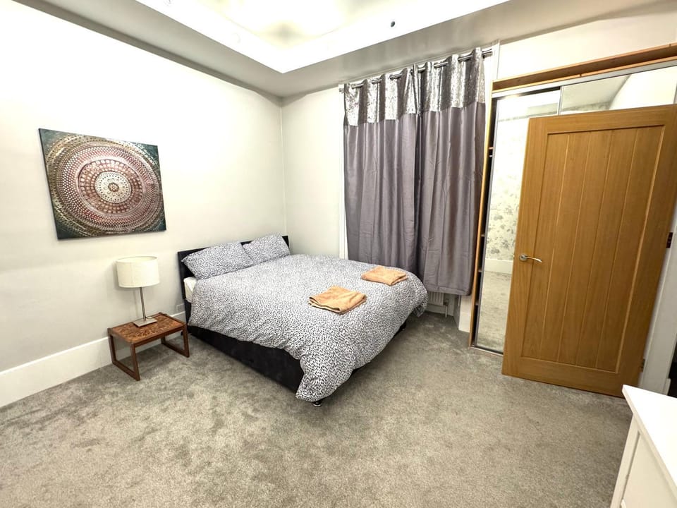 Meze hotel Hotel in Perth