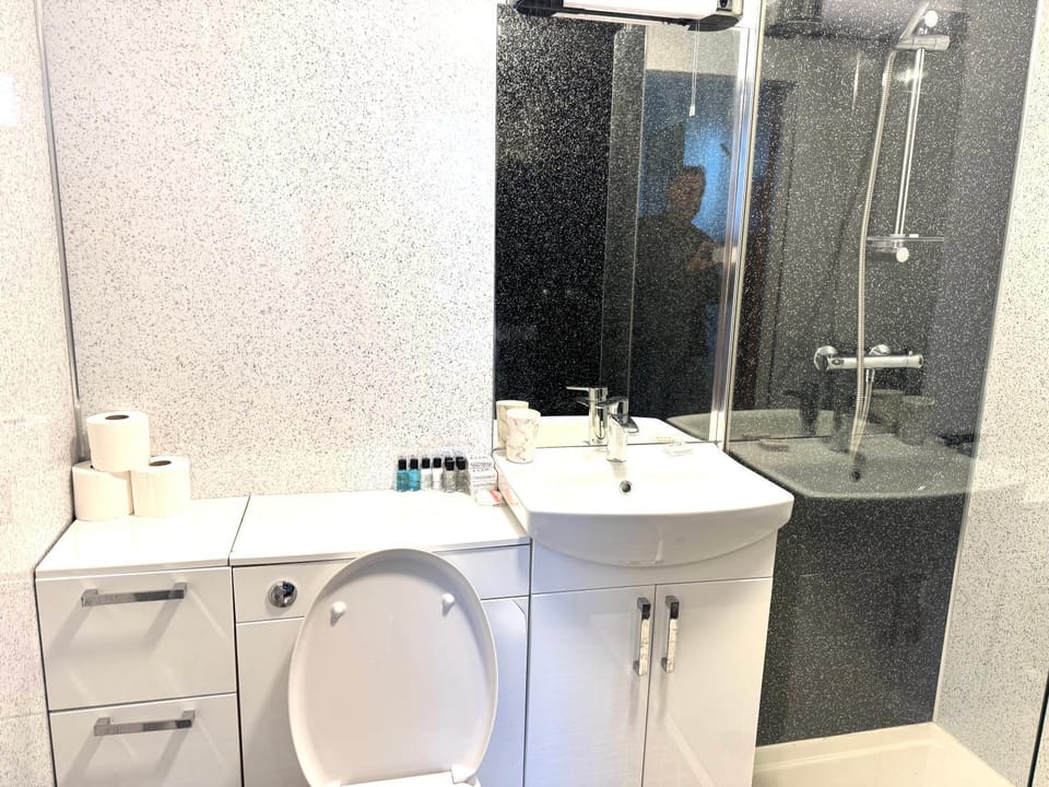 Meze hotel Hotel in Perth