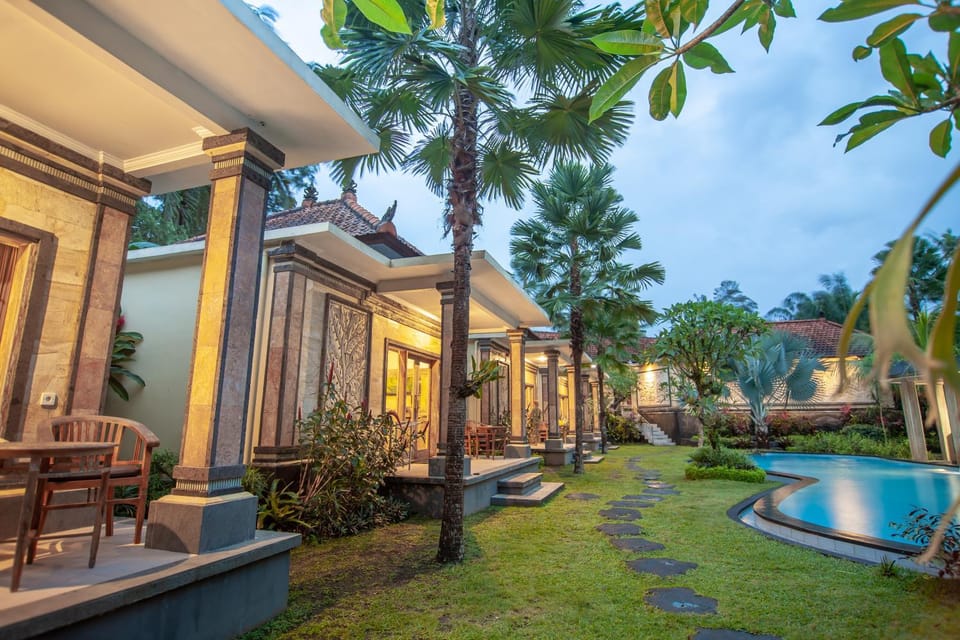 Property building, Swimming pool