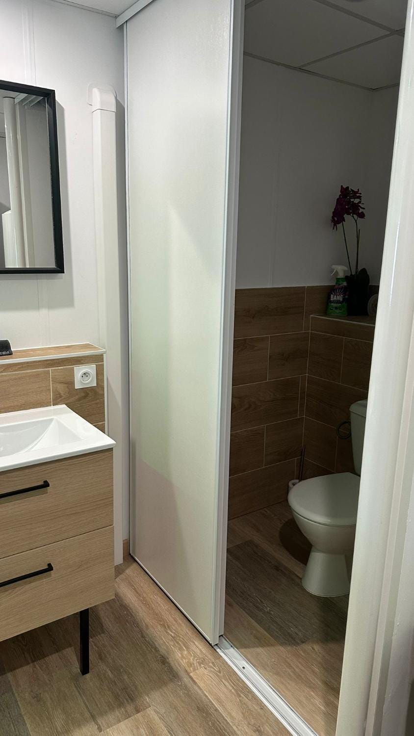 Appartement jacuzzi Apartment in Nimes