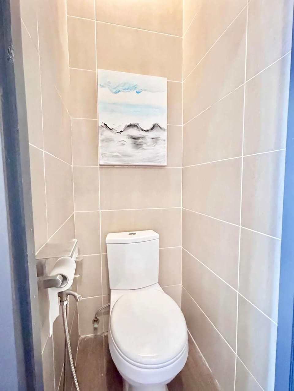 Toilet, bidet