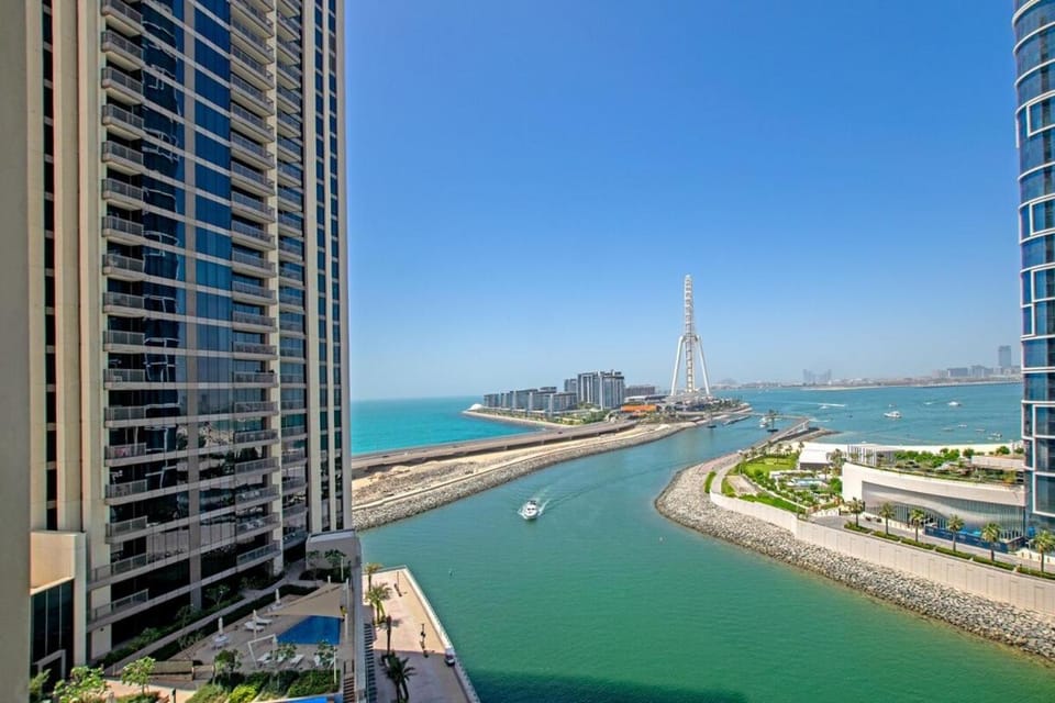 Free housekeeping visits during your stay - StayShort - Spacious 2BR in Dubai Marina Luxury Living Apartment in Dubai