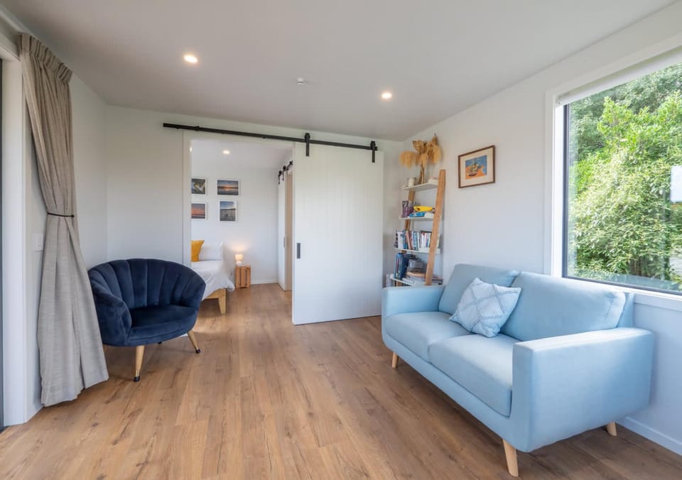 Pohara Beach Pukeko Studio House in Tasman District, Tasman, New Zealand