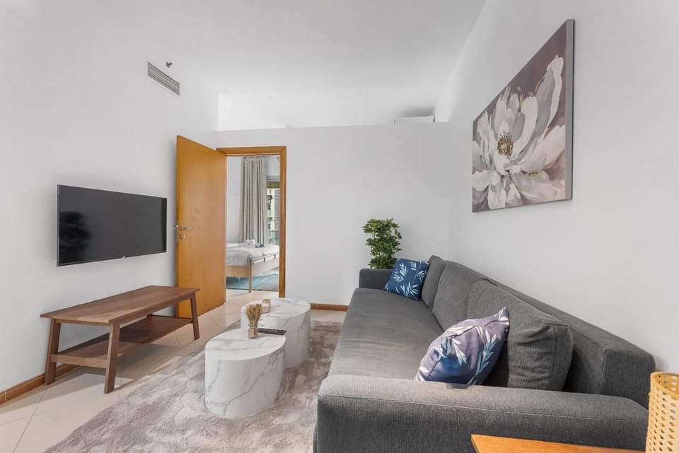 Free housekeeping visits during your stay - StayShort - Contemporary 1BR in Dubai Marina Sleeps 4 Apartment in Dubai