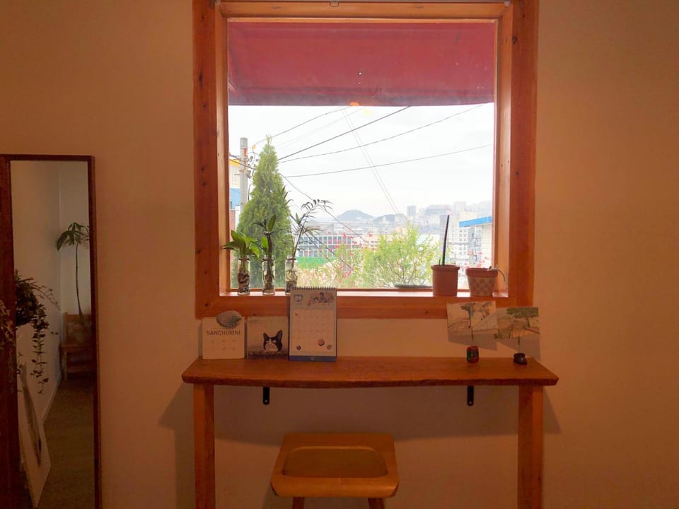 산초리니 Sanchorini Bed and Breakfast in Busan
