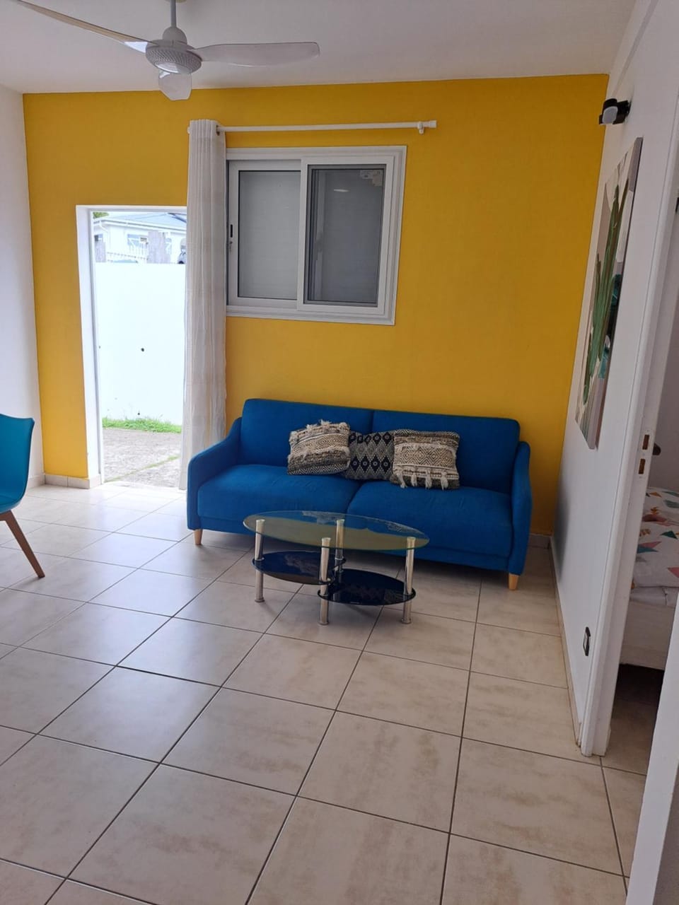 Jolie F3 meuble'e avec terrasse jardin privatif et places de parkkng Apartment in Petit-Bourg