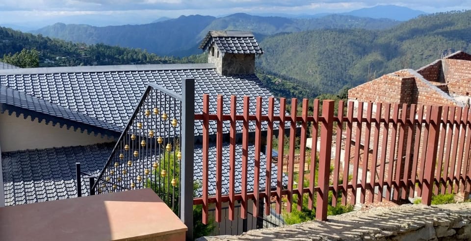 Property building, Day, Natural landscape, Mountain view