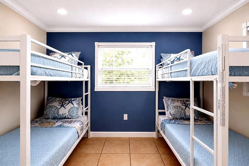 bunk bed