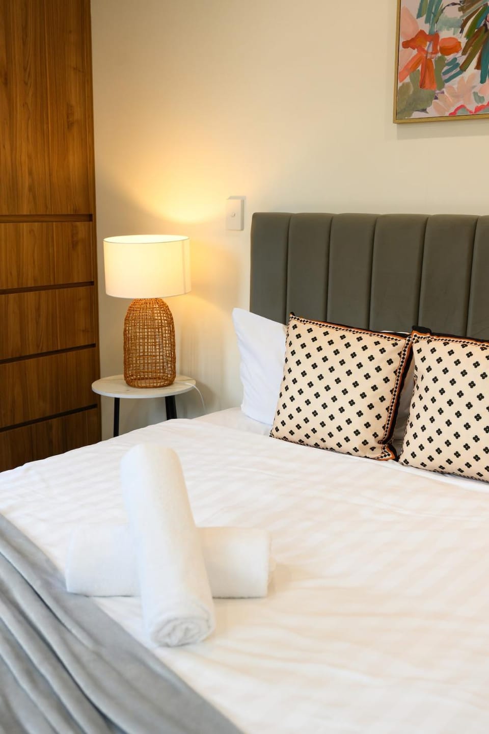 Warm Marrickville 2BR 5 Min Walk to Train Apartment in Marrickville