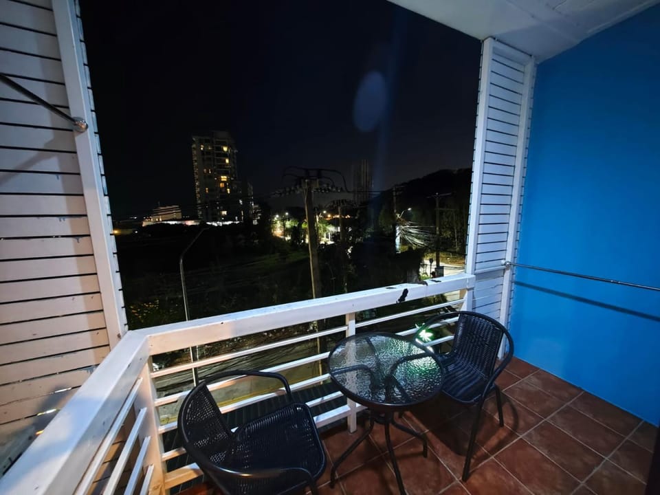 Blue Apartment Capsule hotel in Pattaya City