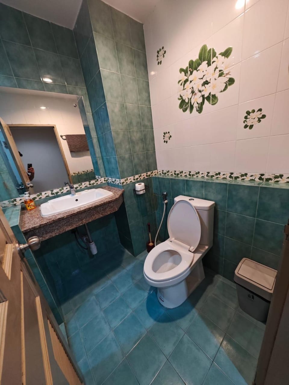 Blue Apartment Capsule hotel in Pattaya City