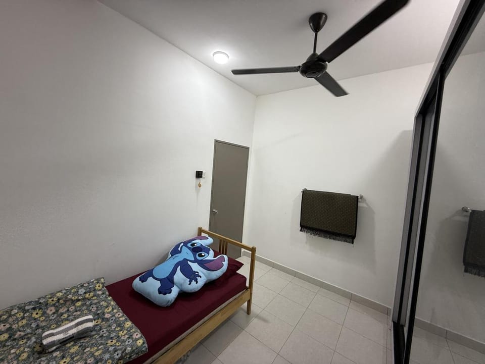Bedroom, wardrobe