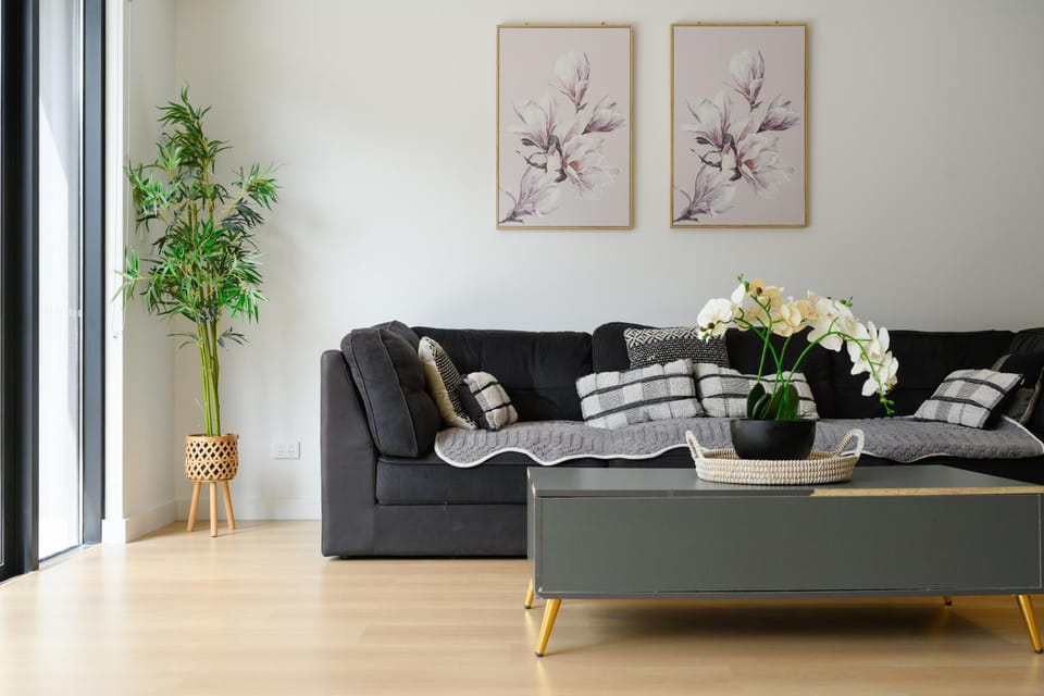 4BR Spacious Townhouse in Box Hill House in Sydney