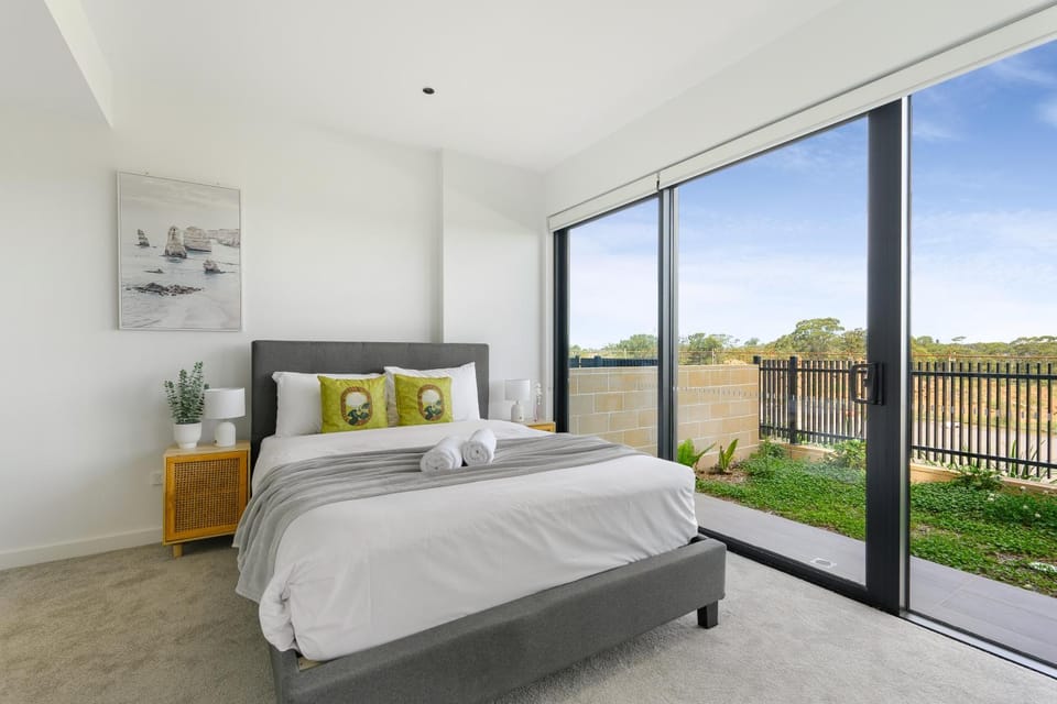 4BR Spacious Townhouse in Box Hill House in Sydney
