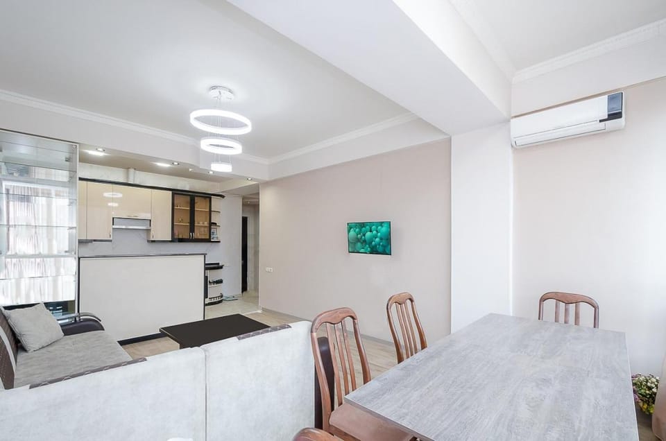 33 23 New building in the center of the capital Apartment in Yerevan