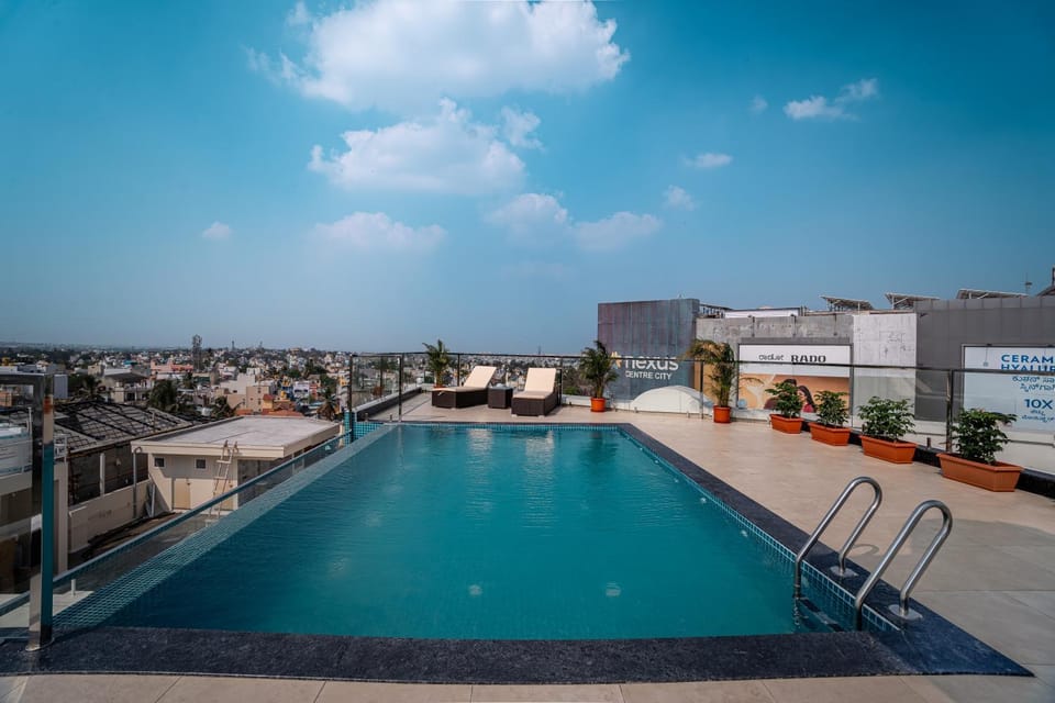 Swimming pool, Swimming pool