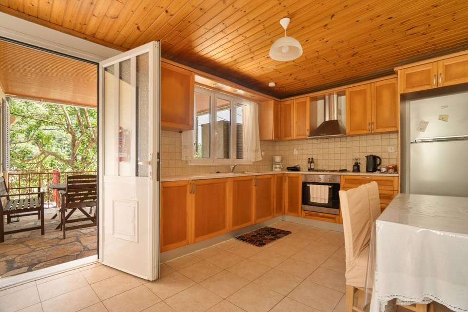 Villa Liana House in Ithaca