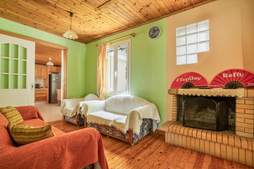 Villa Liana House in Ithaca