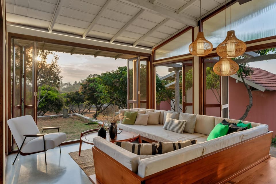 Living room, Seating area
